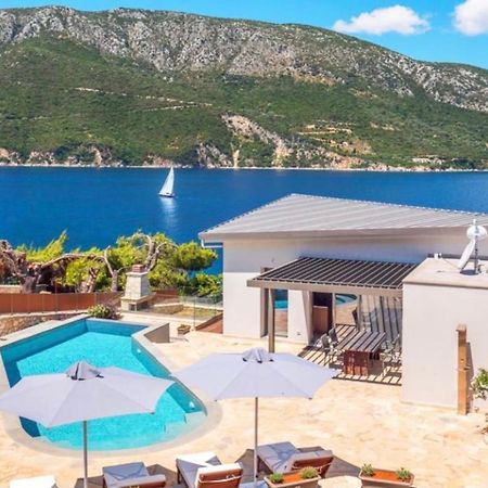 Mr Grey Luxury Villa Spartokhórion エクステリア 写真