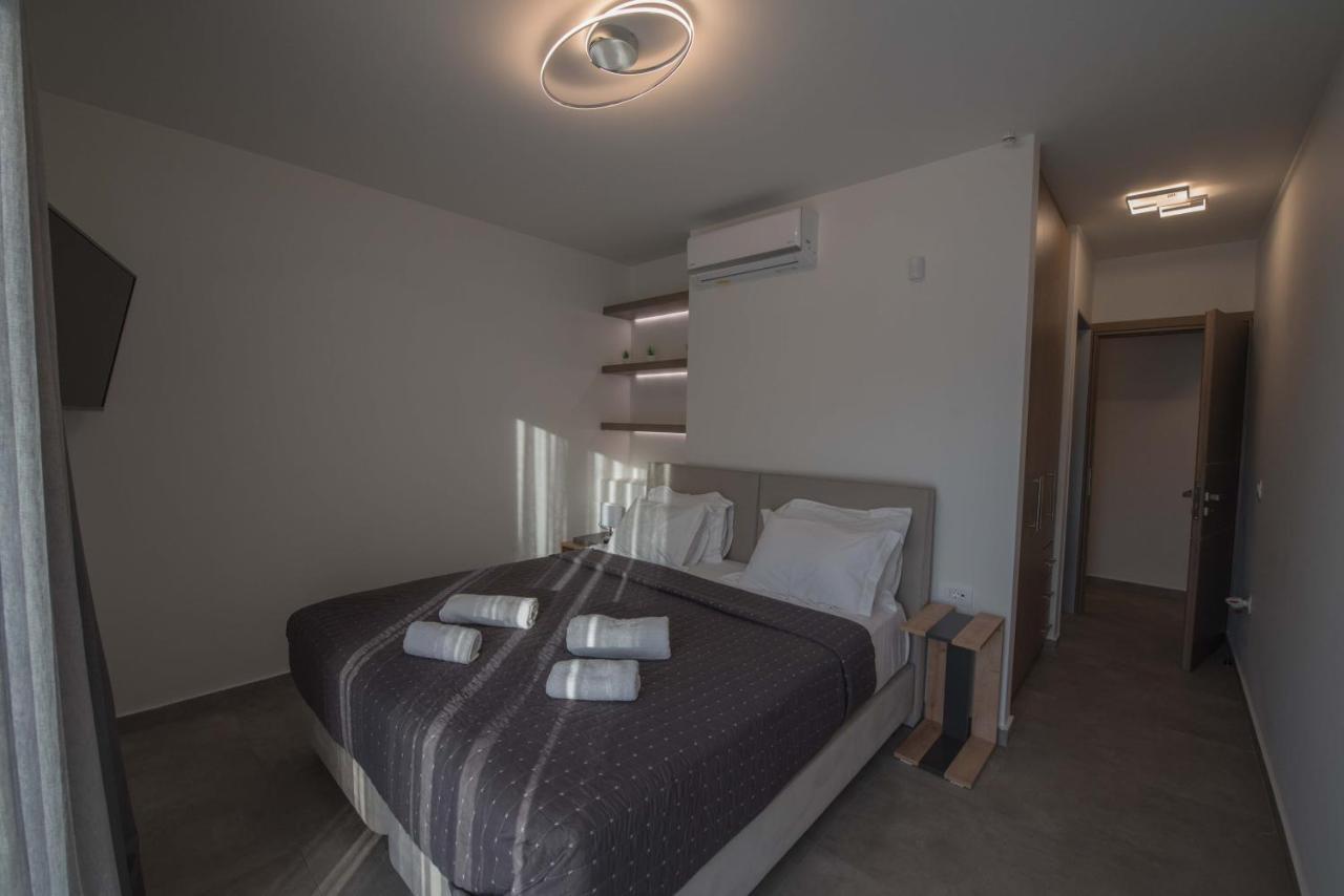 Mr Grey Luxury Villa Spartokhórion エクステリア 写真