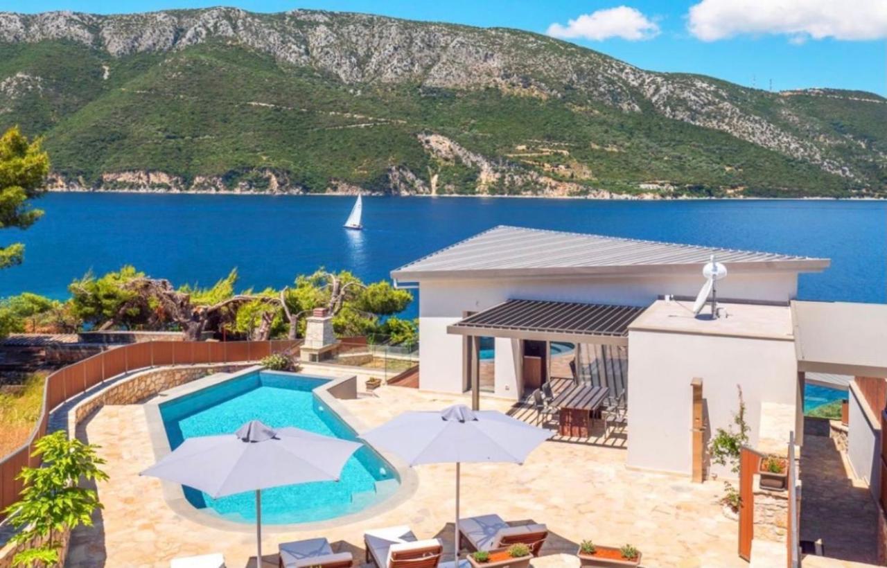 Mr Grey Luxury Villa Spartokhórion エクステリア 写真