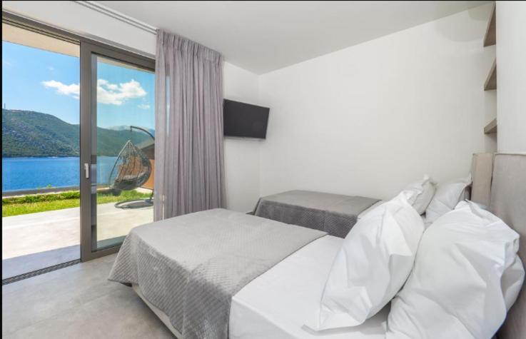 Mr Grey Luxury Villa Spartokhórion エクステリア 写真