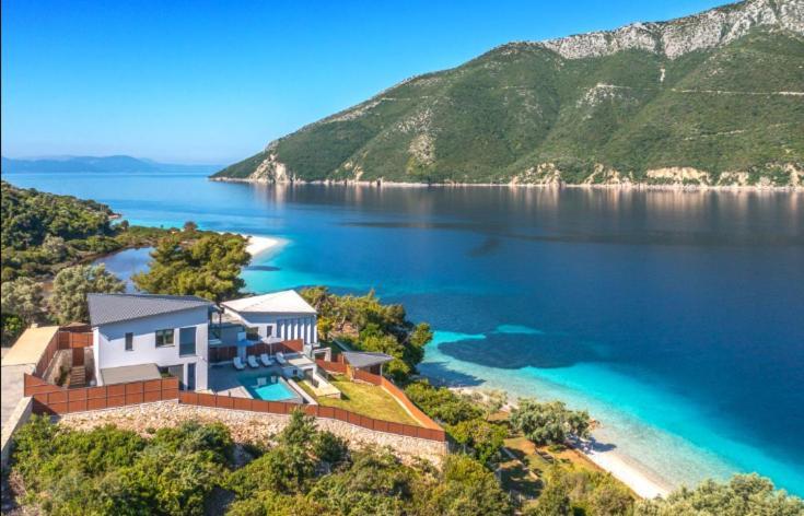Mr Grey Luxury Villa Spartokhórion エクステリア 写真